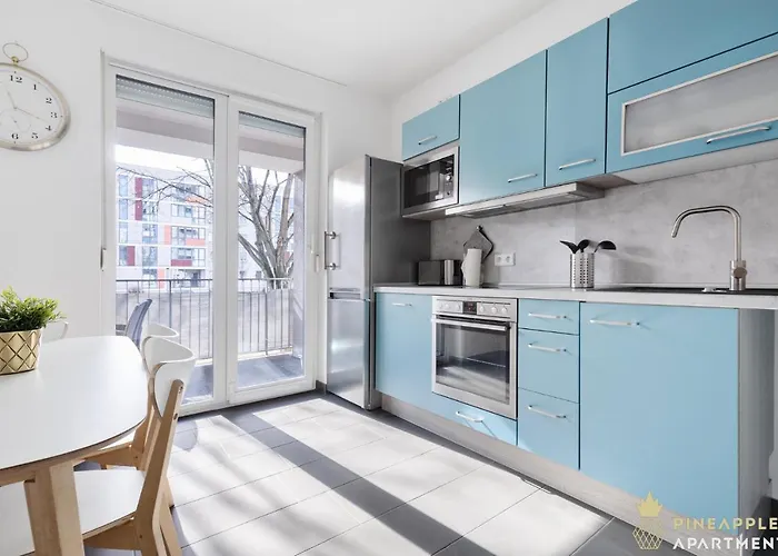 Pineapple - Zwinger Iv - 65qm - 1x Free Parking