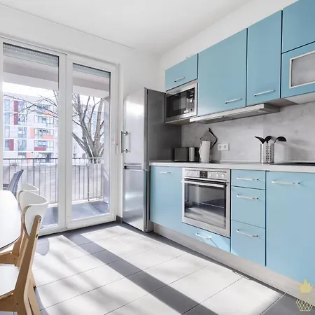 Pineapple Zwinger Iv - 65 Qm - 1x Free Parking